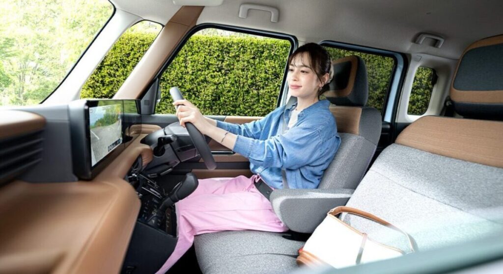 ファミカーオンライン | 新型 日産ルークス登場!新型の価格や内装、発売日を徹底解説 日産 ルークス 公式より