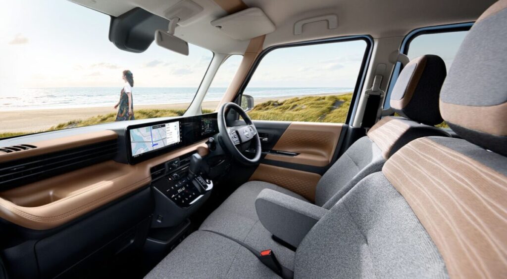 ファミカーオンライン | 新型 日産ルークス登場!新型の価格や内装、発売日を徹底解説 日産 ルークス 公式より