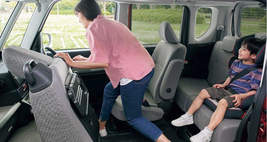 ダイハツ タント公式より