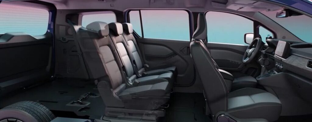 ファミカーオンライン | カングーの7人乗りがついに日本発売!新型の魅力と詳細を調査 RENAULT JAPON公式より